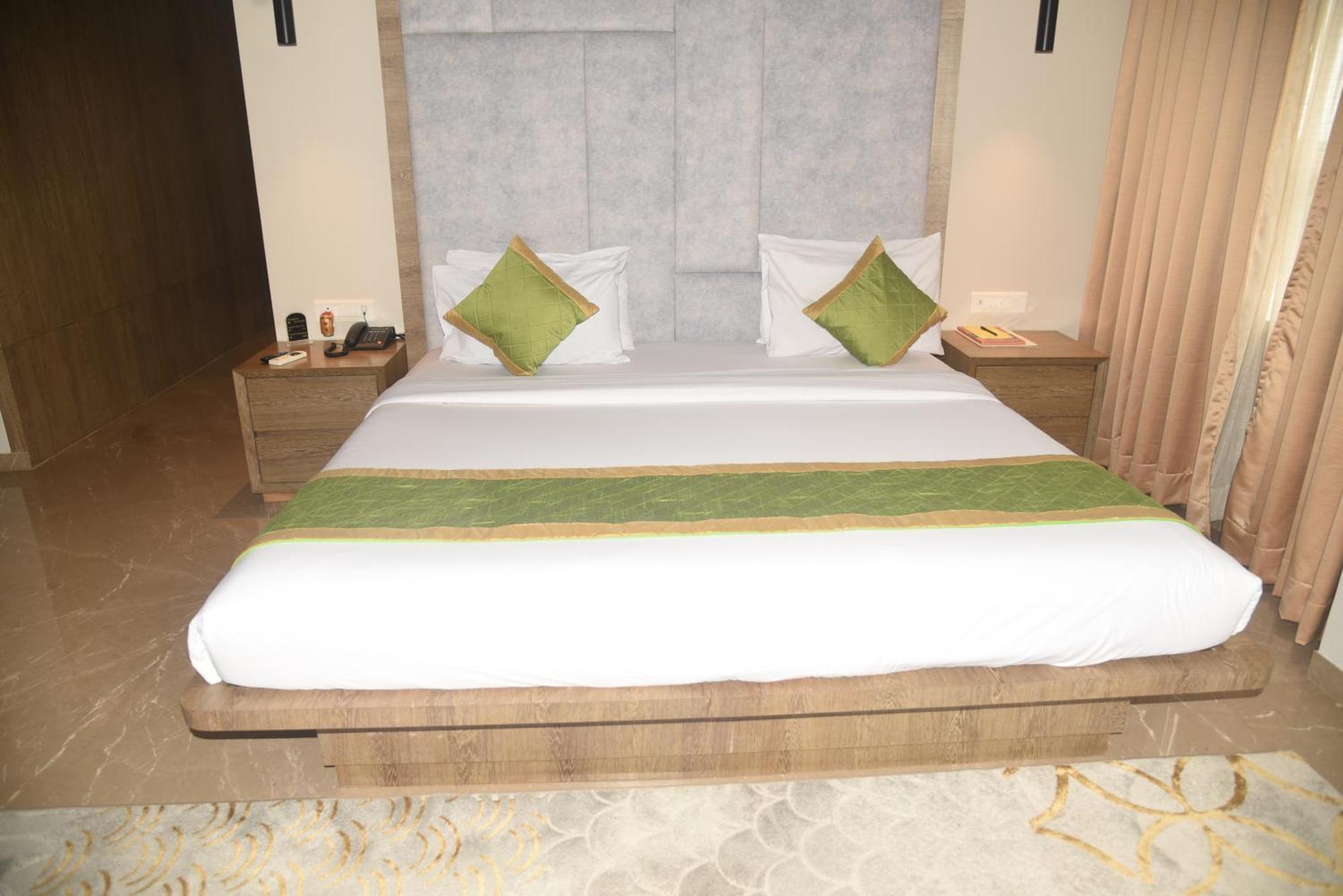 Hotel The Manor - A Boutique Hotel Jorhāt Dış mekan fotoğraf